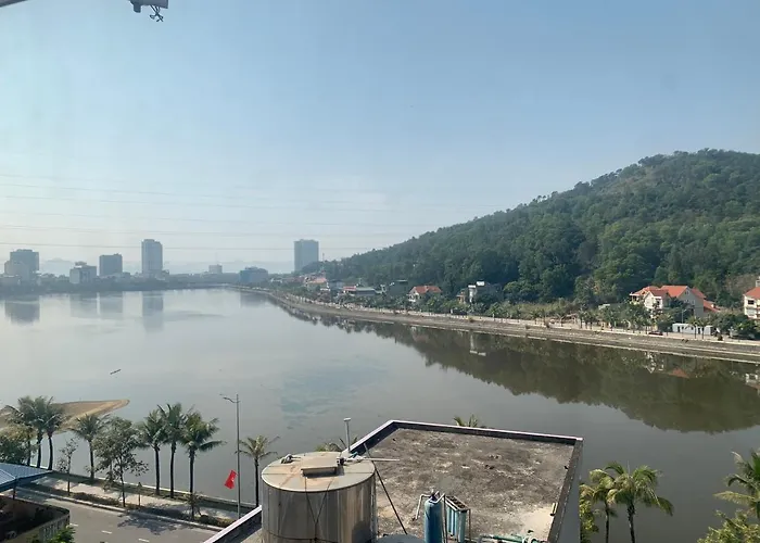 Thanh Tung Hạ Long